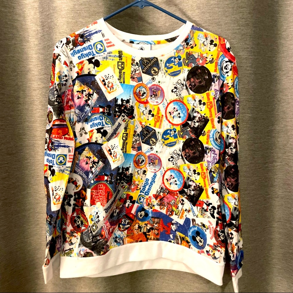 Disneyland sweater